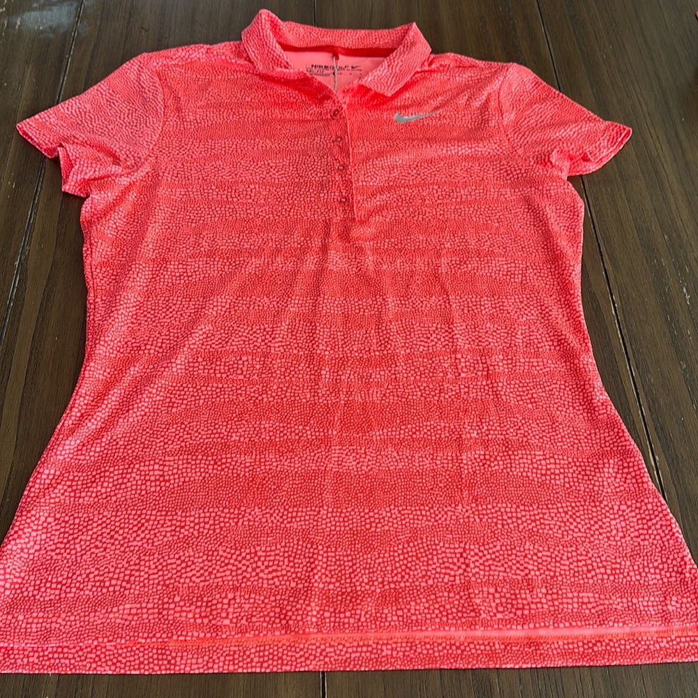 New Nike Golf top medium*